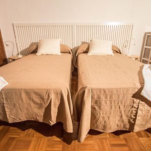 Habitación con 2 Camas Individuales